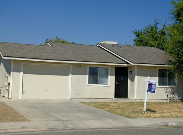 856 Laker Lane, Fowler, CA 93625