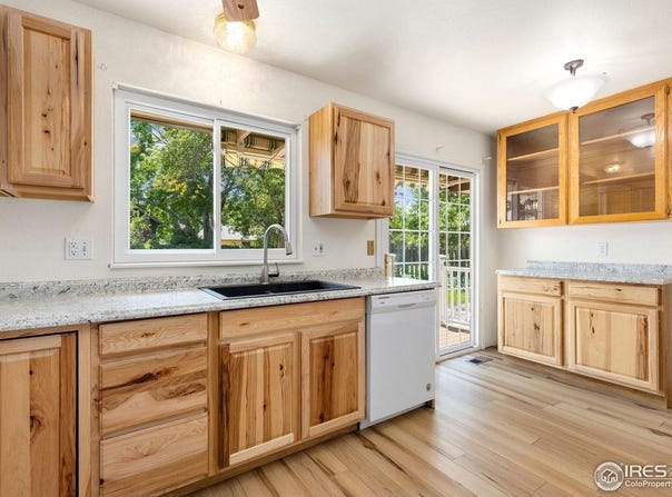 946 W Willow St, Louisville, CO 80027