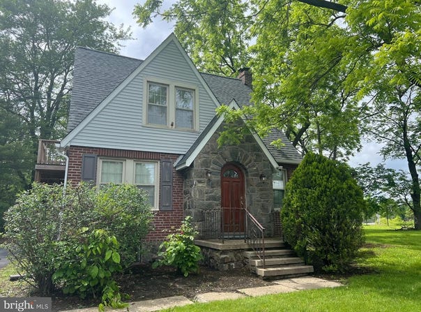 32 S PENNELL RD, MEDIA, PA 19063