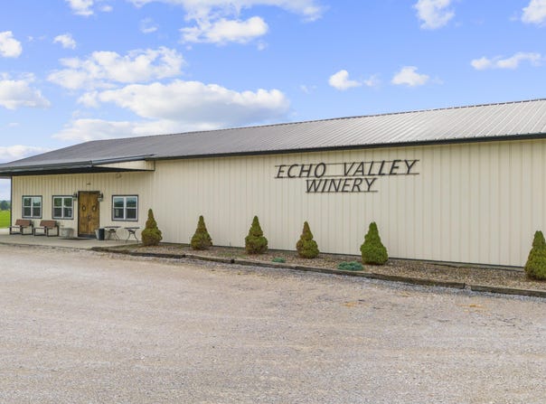 1824 Mt Carmel Road, Flemingsburg, KY 41041