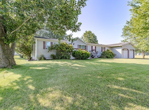 617 KREUTZER STREET, Athens, WI 54411