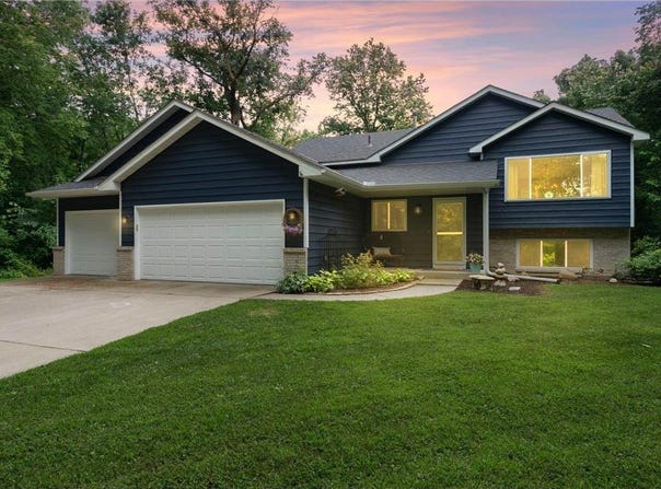 19025 30th Street, Hollywood Twp, MN 55395