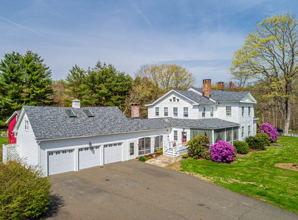1115 Monroe Turnpike, Monroe, CT 06468