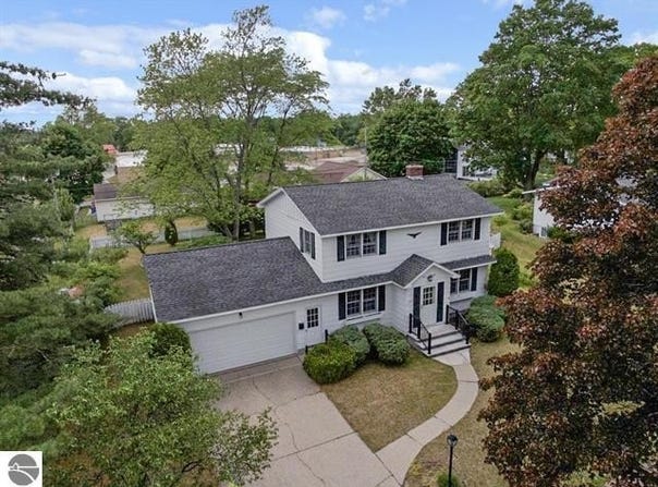 424 Crestview Place, Cadillac, MI 49601