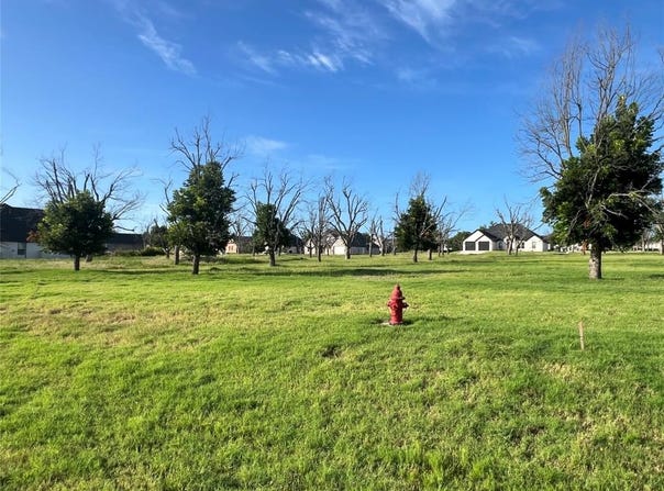 2709 Village Road, Granbury, TX 76049