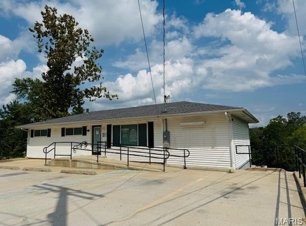 1336 Clover Drive, Jackson, MO 63755