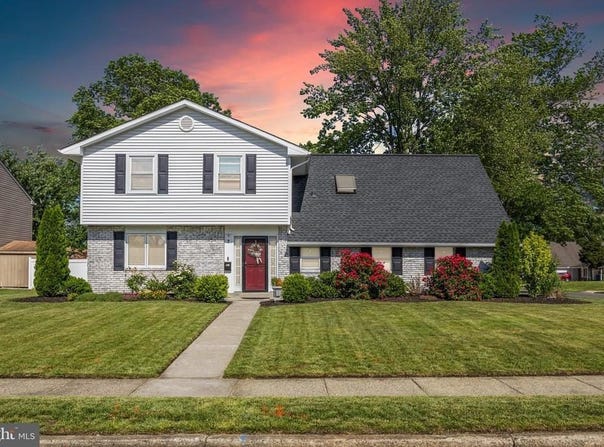 2 ERYNWOOD AVENUE, MARLTON, NJ 08053