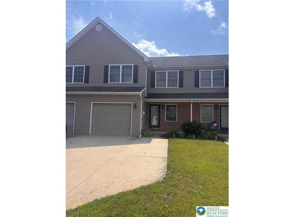 1459 Mohr Circle, Lower Macungie Twp, PA 18062