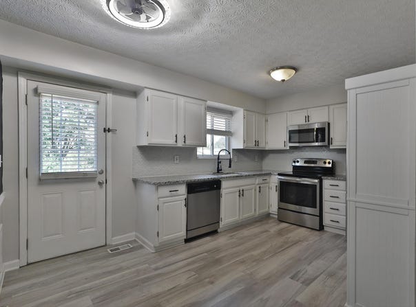 6992 Wind River Drive, Reynoldsburg, OH 43068