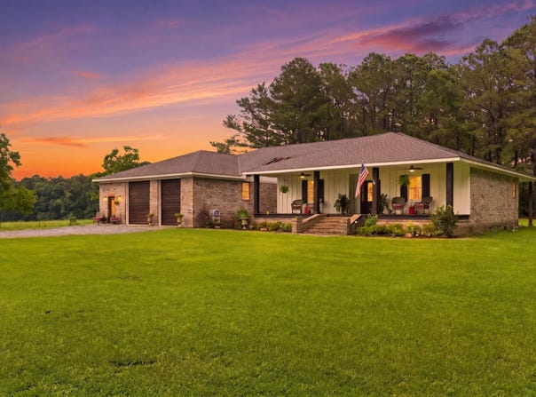 164 Walter Lott Rd, Seminary, MS 39479