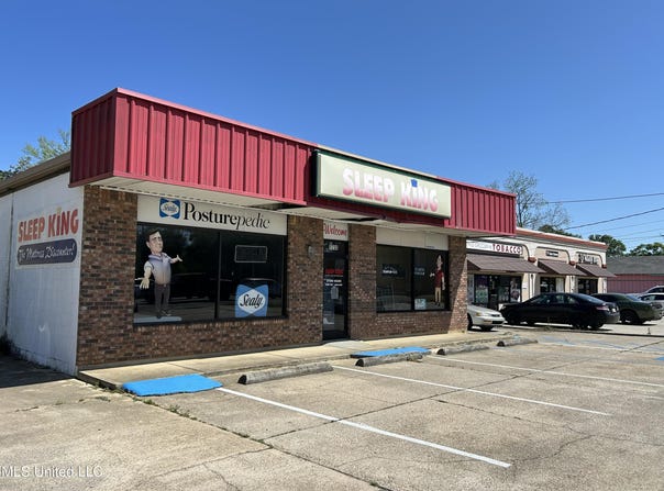 1730 E Pass Road, Gulfport, MS 39507