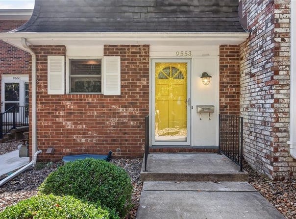 9553 PERRY Lane, Overland Park, KS 66212