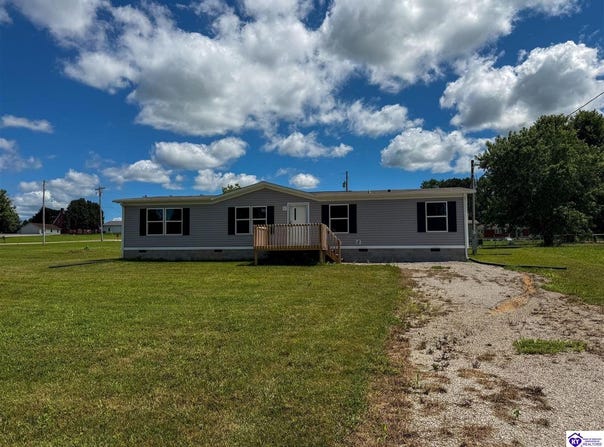 100 N Center Street, Irvington, KY 40146