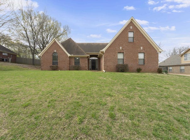 6767 BEAGLE RUN Ln, Bartlett, TN 38135
