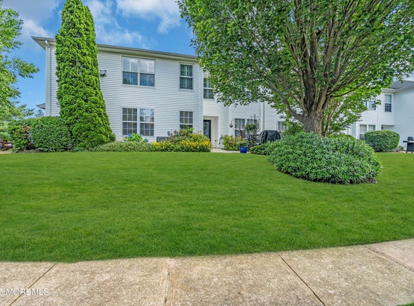 455 Deuce Drive, Wall, NJ 07719