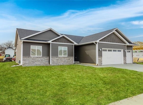304 Willow Street, Baxter, IA 50028