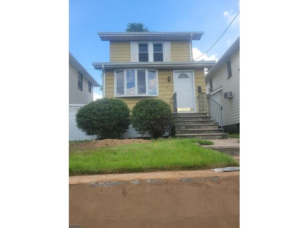 614 10Th St, Lyndhurst Twp., NJ 07071-3153