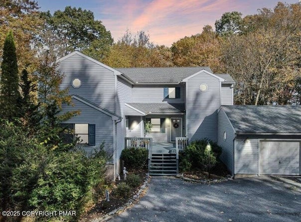 144 Lotus Drive, Scotrun, PA 18355