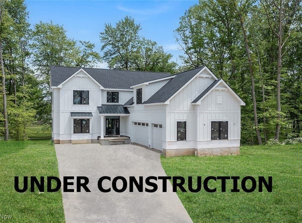 810 Club Drive W, Aurora, OH 44202