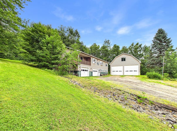 442 Isthmus Road, Rumford, ME 04276