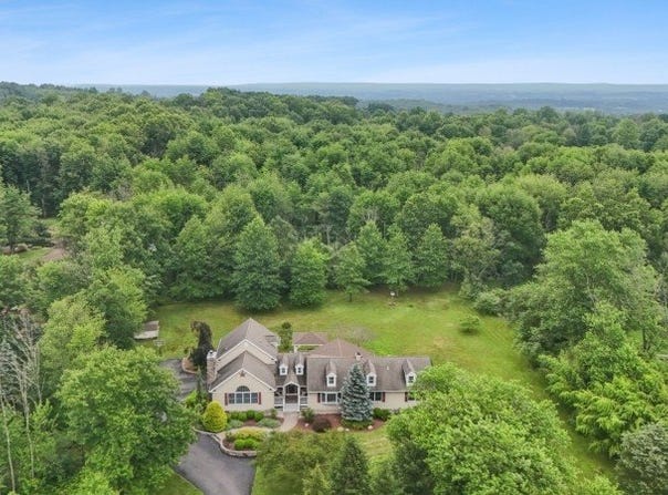 75 Biser Rd, Delaware Twp., NJ 08822-2710