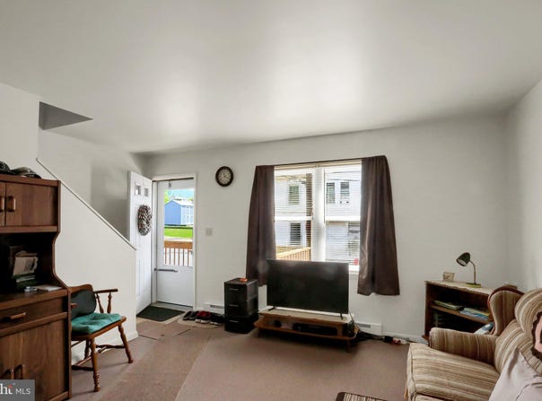 101 W MARKET STREET, WILLIAMSTOWN, PA 17098