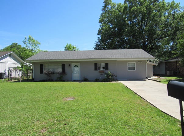1102 Poplar St., Amory, MS 38821
