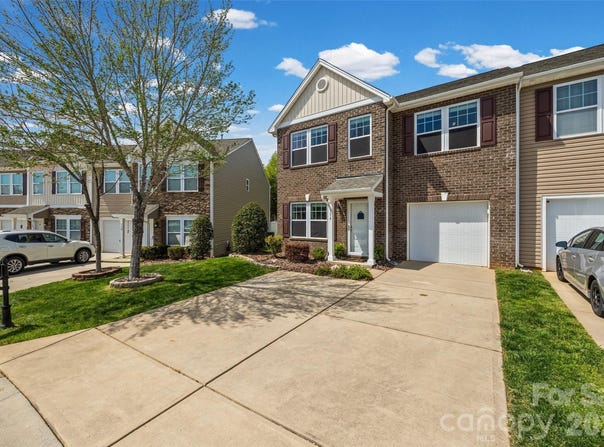 334 Battery Circle, Clover, SC 29710
