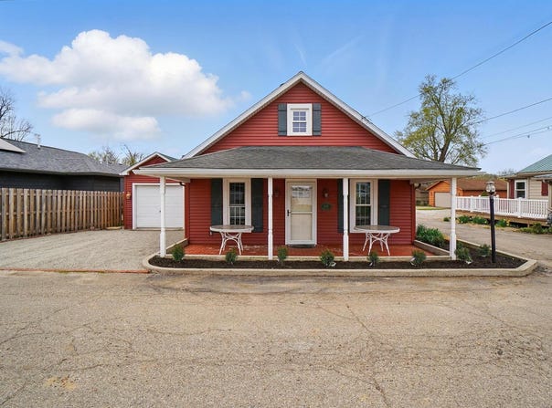 4891 Decker Avenue NE, Thornville, OH 43076