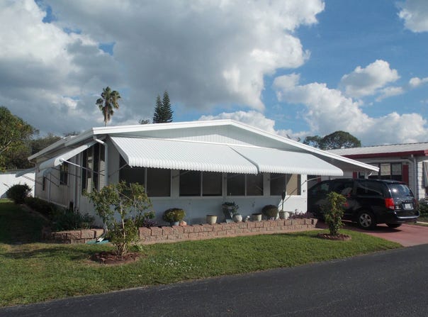 900    AQUA ISLES BLVD, LABELLE, FL 33935