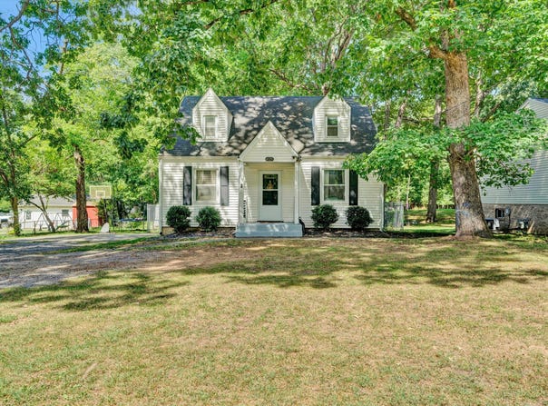 4525 Buck Mountain Rd, Roanoke, VA 24018