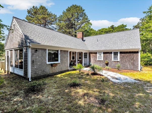 3 Five Corners Road, Centerville, MA 02632