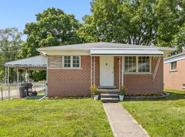 32609 Linderman Avenue, Warren, MI 48093