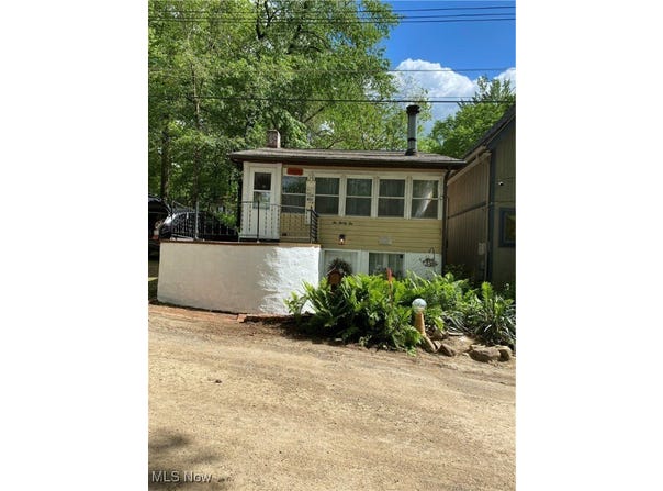 232 Olden Avenue, Coventry, OH 44319