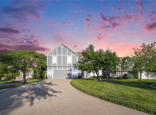8901 W 128th Street, Overland Park, KS 66213