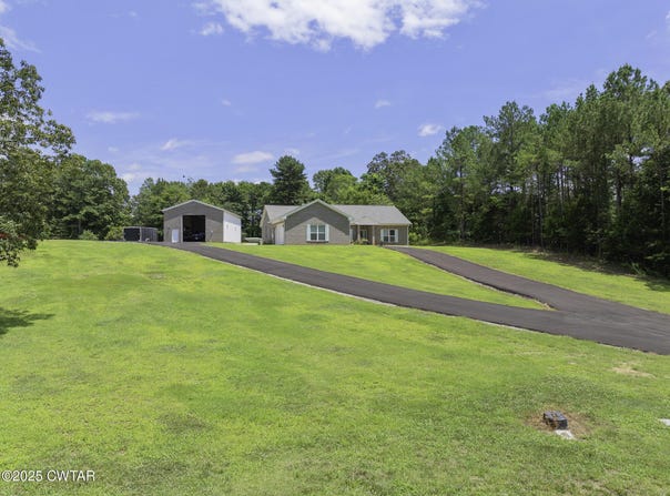 652 Timber Ridge Drive, Lexington, TN 38351