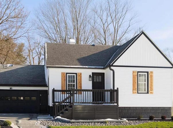 6325 Randolph Street, Hobart, IN 46342