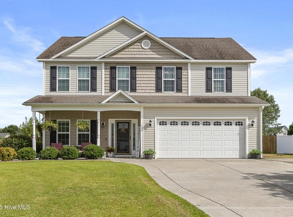 104 Groveshire Place, Richlands, NC 28574