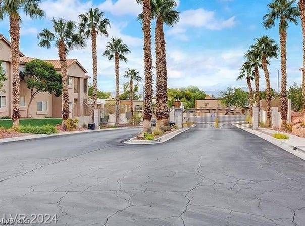 2110 Los Feliz Street, Las Vegas, NV 89156