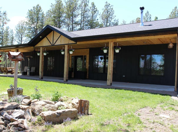 25293 Pilot Road, Custer, SD 57730