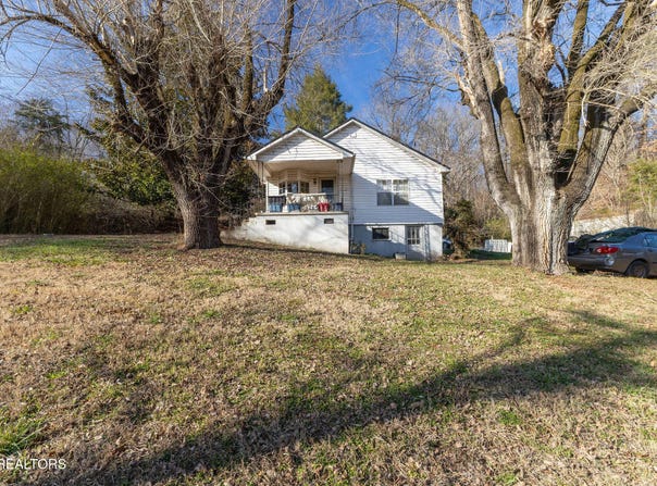 W Highway 11, Lenoir City, TN 37771