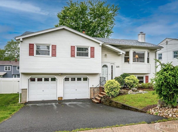 115 Broadway Avenue, Colonia, NJ 07067