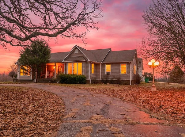 667 County Road 364, Thayer, MO 65791