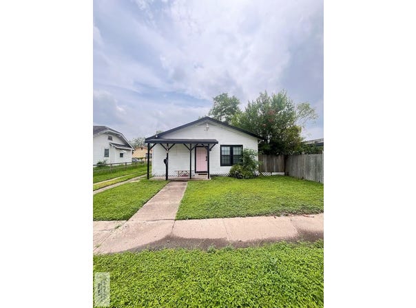 110 E WASHINGTON AVE., HARLINGEN, TX 78550