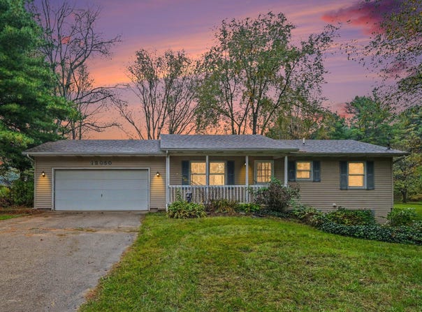 13050 Lincoln Lake Avenue NE, Gowen, MI 49326