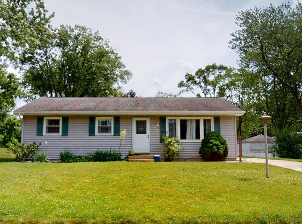 2963 W 74th Avenue, Merrillville, IN 46410