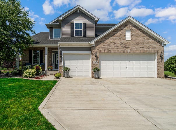 10120 California Court, Crown Point, IN 46307