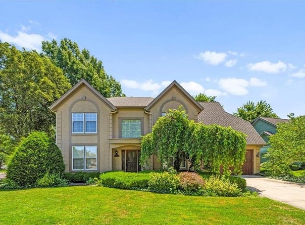 7839 W 139th Street, Overland Park, KS 66223