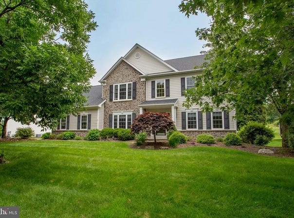 3879 CHARTER CLUB DRIVE, DOYLESTOWN, PA 18902