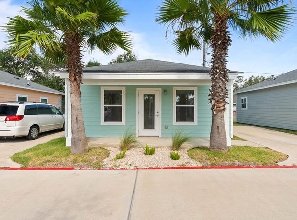 173 Oasis Cir, ROCKPORT, TX 78382